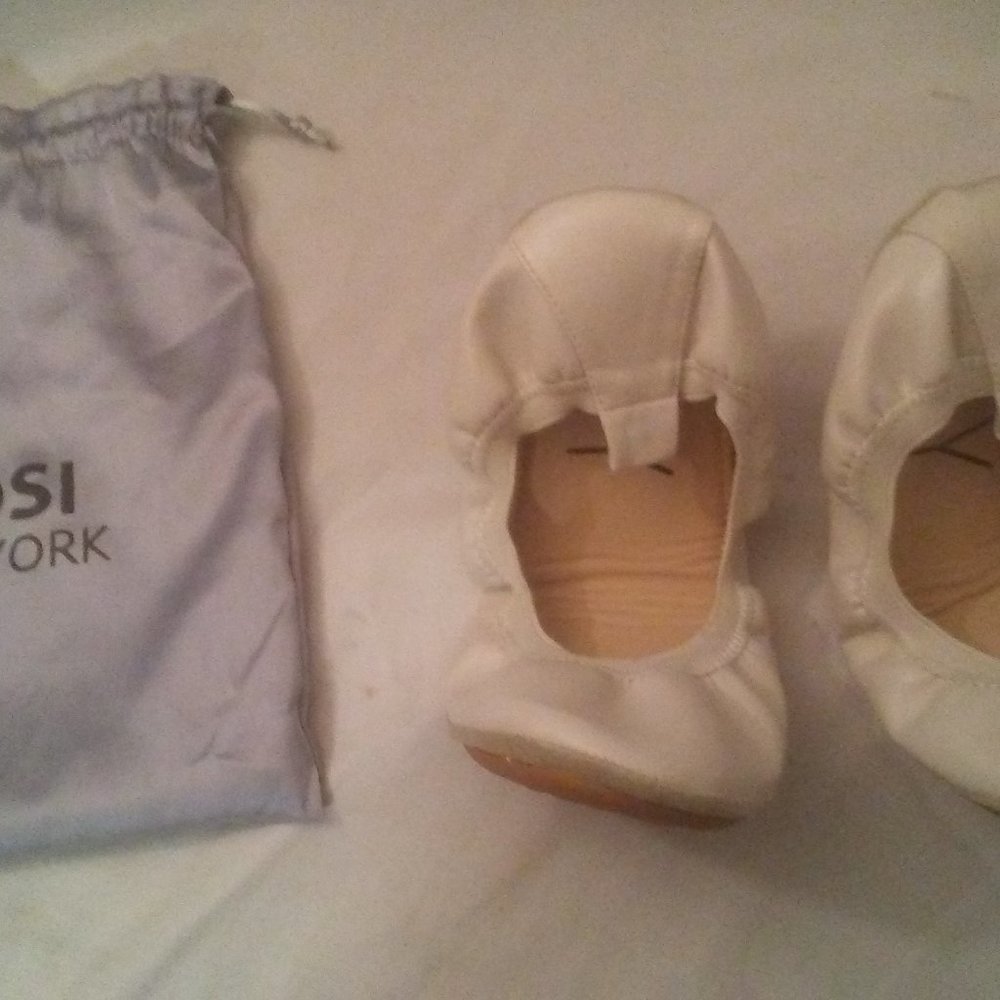 YOSI New York Ivory Lexington Ballet Flat - Size 9 Women